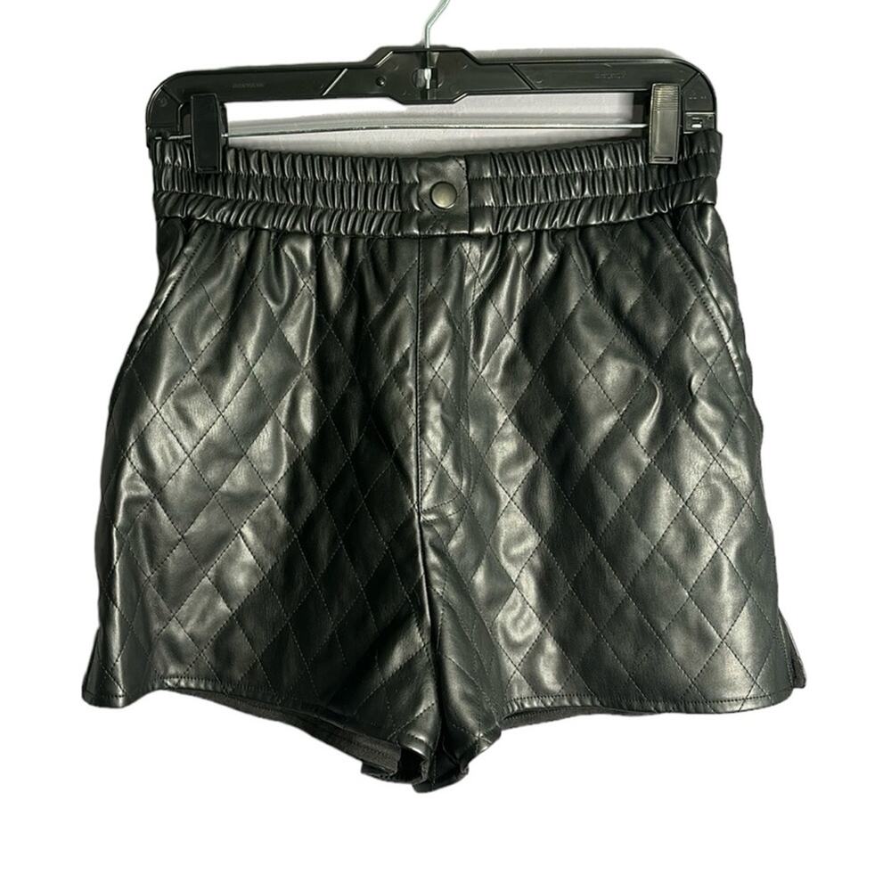 Entro Black Quilted Faux Leather High Waisted Shorts Size Small